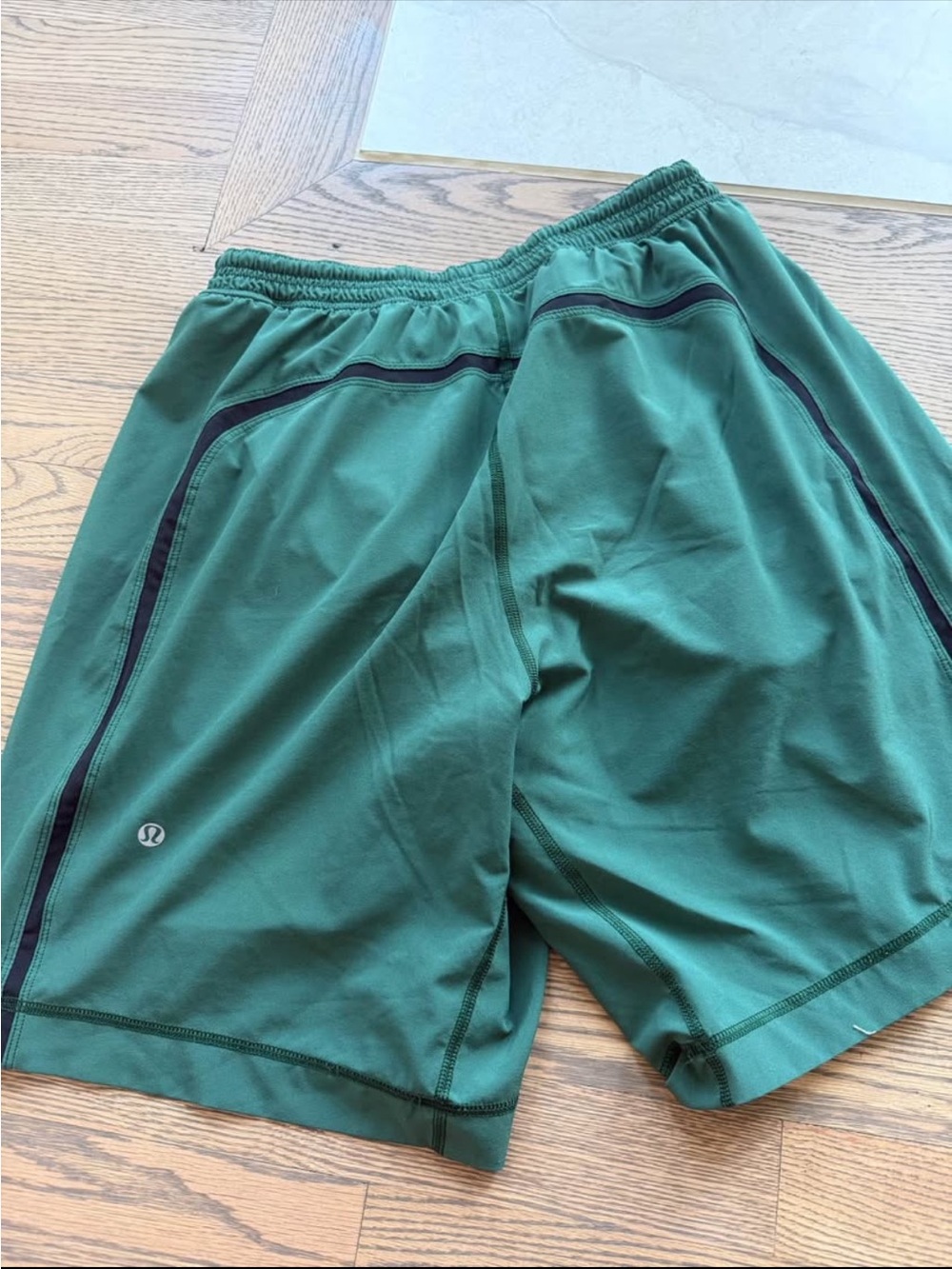 lululemon athletica Pace Breaker Men's Forest Green Athletic Shorts